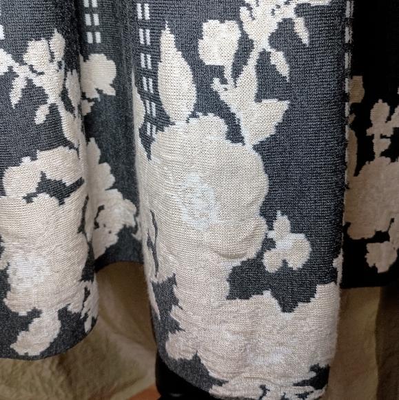 Gabby Skye Classic Knit Dress – Graphite/Ivory – Size 2X – NWT - Picture 7 of 11